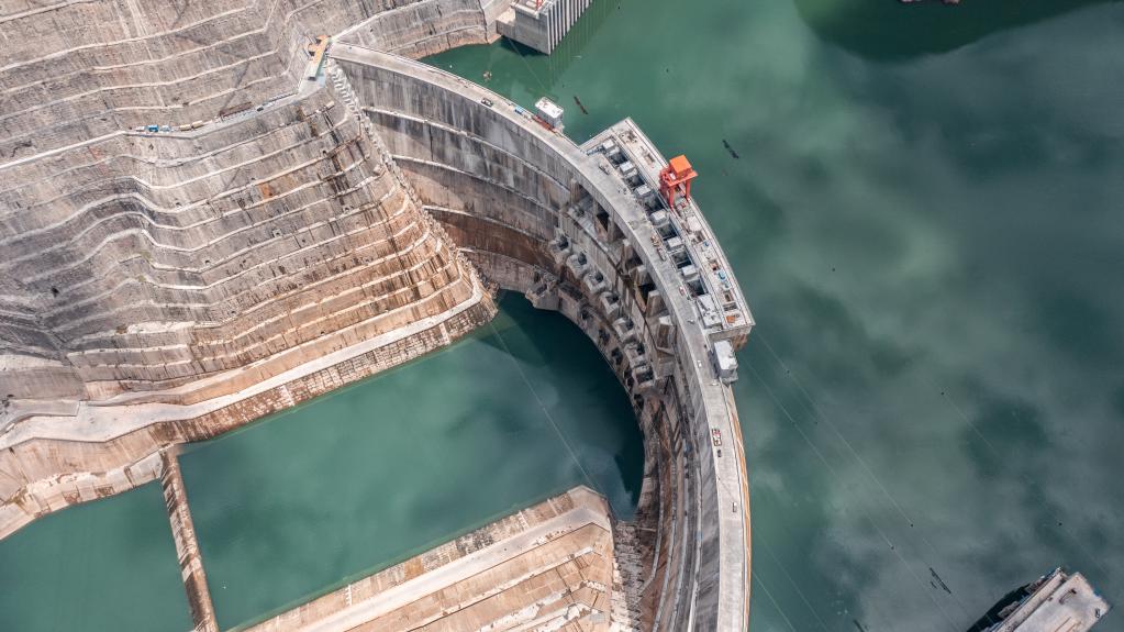 Avança a construção da segunda maior central hidrelétrica do mundo