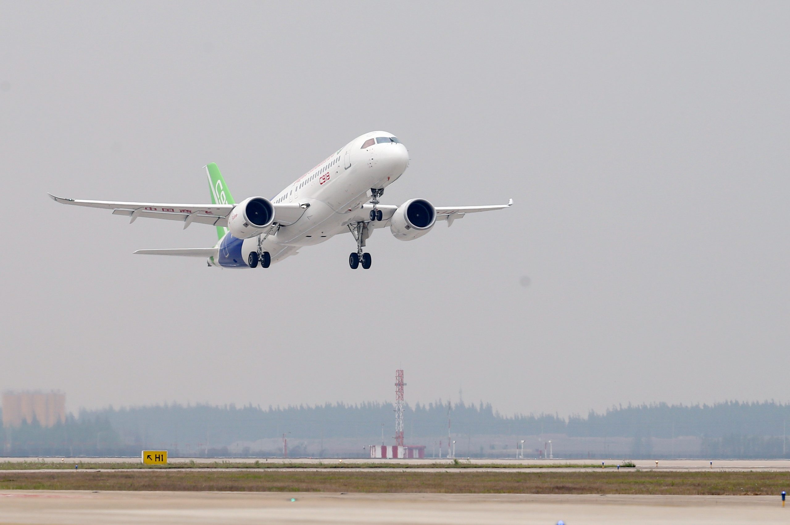 China registrará recorde de viagens aéreas de passageiros em 2024