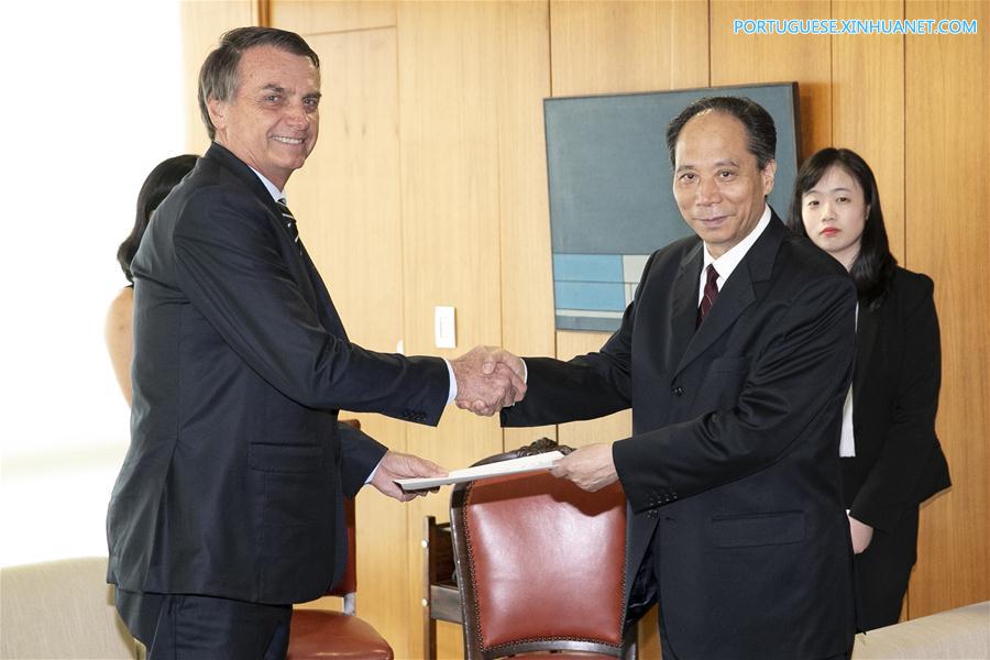 Brasil e China se comprometem a proteger multilateralismo