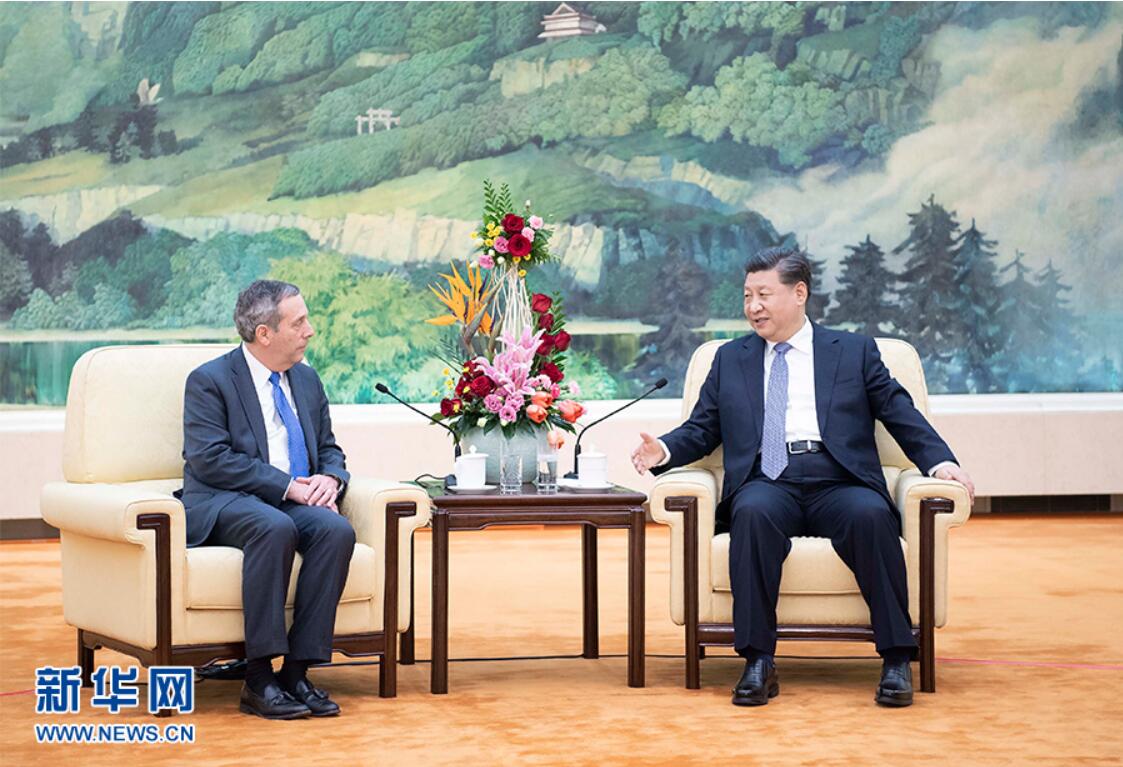 Xi Jinping se reúne com reitor da Universidade de Harvard