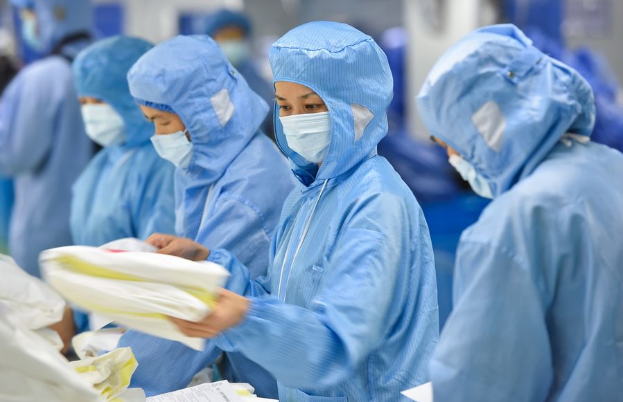 Alto funcionário da União Europeia diz que COVID-19 “não é um vírus chinês”
