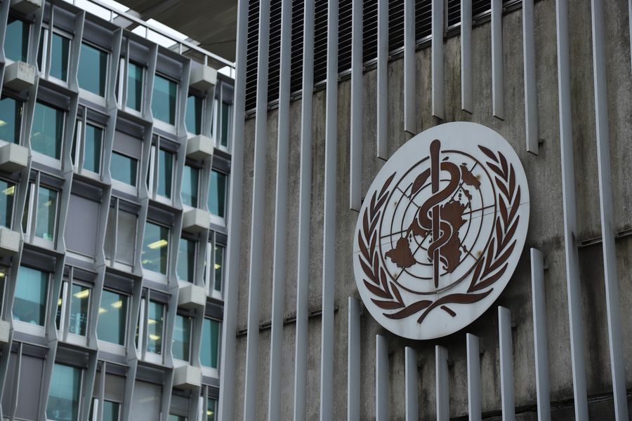 Funcionários de alto escalão da OMS elogiam luta da China contra COVID-19