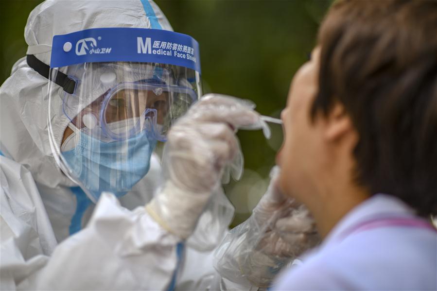 Maior laboratório dos EUA alerta incapacidade de aumentar produção de testes de COVID-19