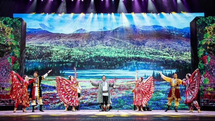 Artistas de Xinjiang refutam falácia de “extinção cultural”