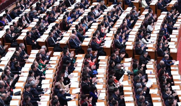 China publica livro branco sobre sistema de partidos políticos