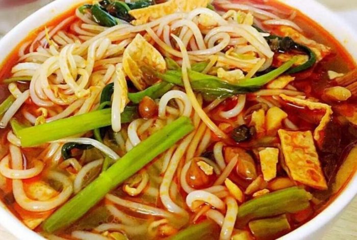 Prato chinês luosifen é incluído na lista nacional de heranças culturais imateriais