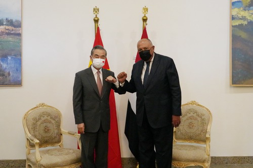 China e Egito doarão vacinas para palestinos na Faixa de Gaza