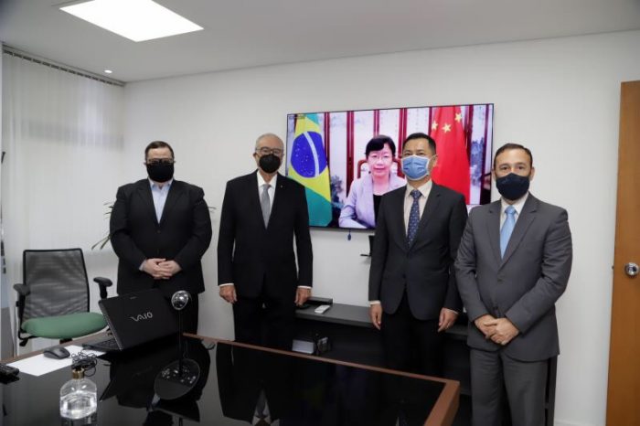 Agência de notícias Xinhua e TV Cultura assinam acordo de cooperação