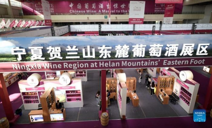 Exposição internacional de cultura do vinho é inaugurada na China