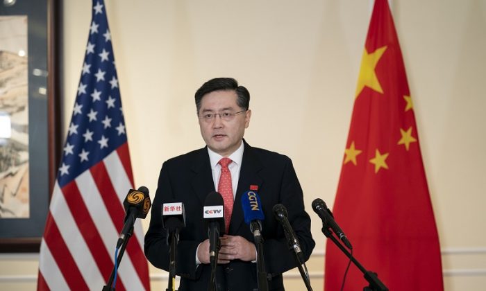 Embaixador chinês pede aos EUA que criem condições para acordo comercial da primeira fase