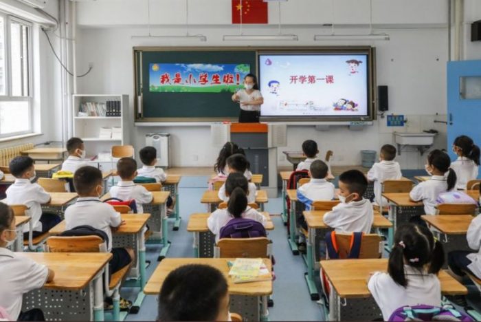 Regulamentações que fortalecem a proteção de menores nas escolas entram em vigor