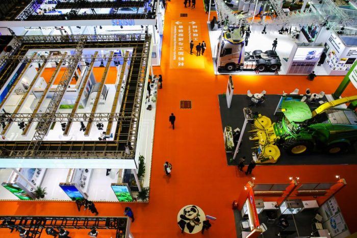 Mais de US$ 70 bilhões em acordos provisórios são assinados na 4ª CIIE