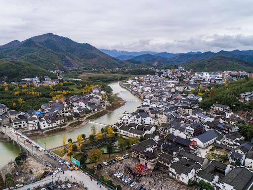 Livro sobre período de Xi em Zhejiang é publicado
