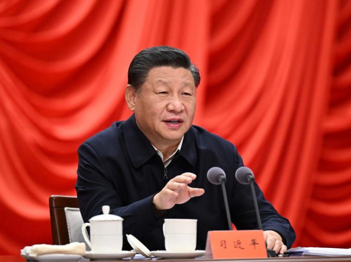 Xi discursa sobre confiança histórica do PCCh
