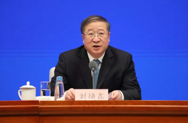 China promete maior apoio ao emprego das pessoas emergindo da pobreza