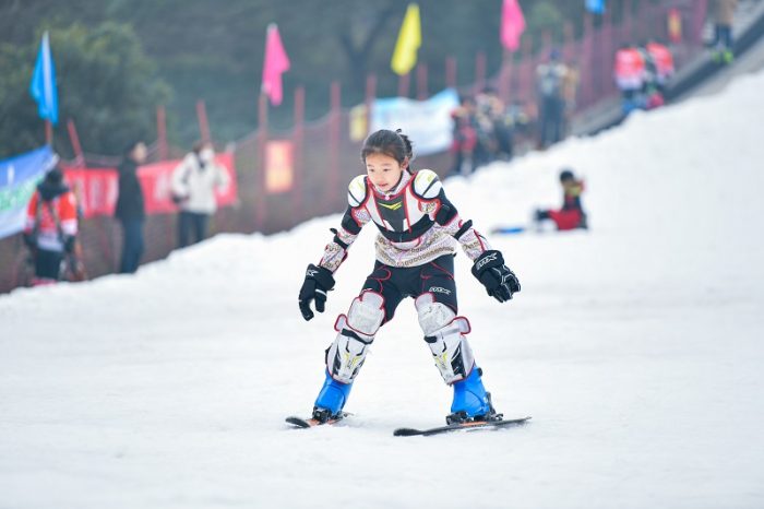 Carnaval de gelo e neve é aberto em Jiangsu, na China