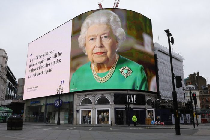 Xi parabeniza Rainha Elizabeth II pelo Jubileu de Platina