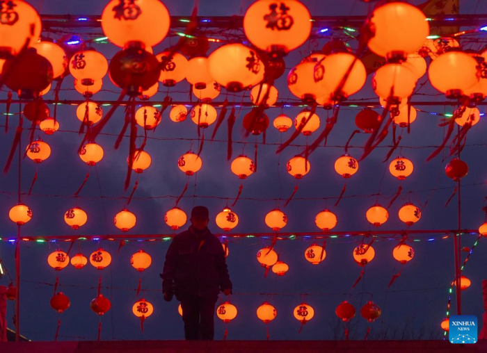 Festival das Lanternas é comemorado ao redor da China