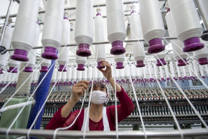 Exportações de têxteis e vestuário da China aumentam mais de 11% no primeiro trimestre