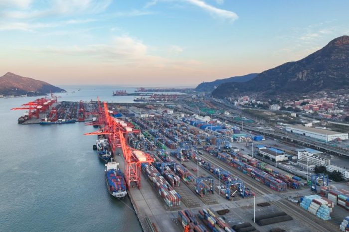 Pesquisadora brasileira analisa projeção de crescimento de 5,5% da China