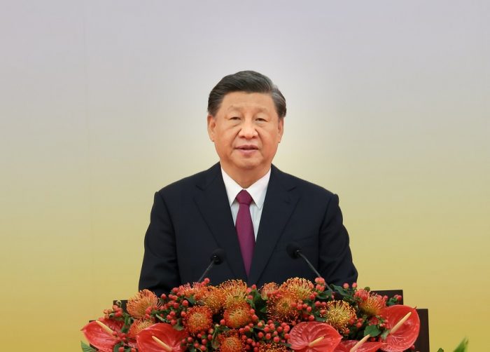 Viagem de Xi a Hong Kong dará forte impulso à prática de “um país, dois sistemas”, diz artigo