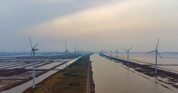 Campo petrolífero no norte da China adota energia verde