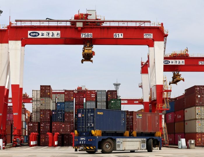 Empresas estrangeiras estão otimistas com economia chinesa em 2023, diz pesquisa