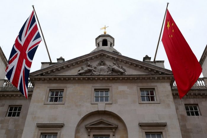 China deseja trabalhar com Reino Unido dentro da estrutura de respeito e benefício mútuo, diz porta-voz