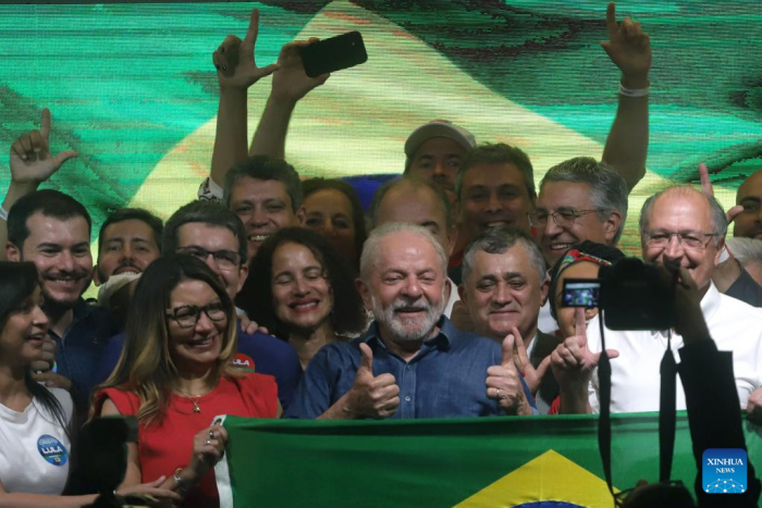 Lula viajará à China com 240 empresários no fim de março