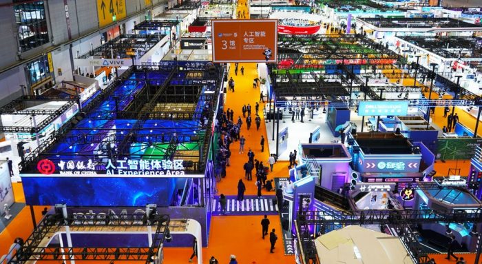 CIIE representa movimento pioneiro na história de abertura da China para o mundo