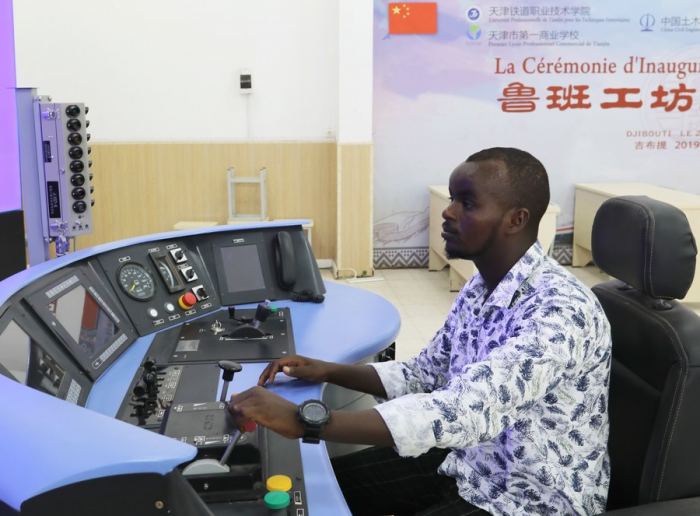 Programa chinês de capacitação cria força de trabalho qualificada na África