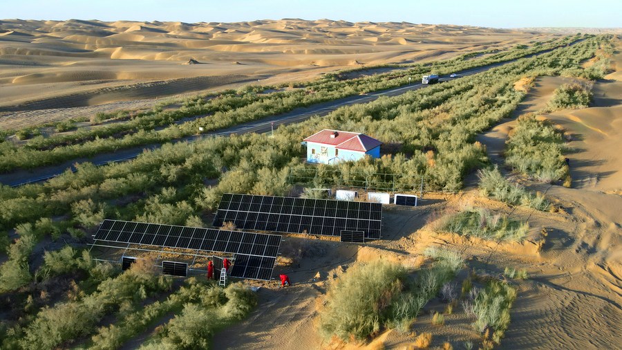 Campo petrolífero fornece mais de 50 bilhões de metros cúbicos de gás a sul de Xinjiang
