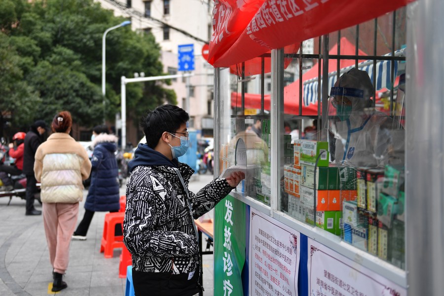 China divulga detalhes da mudança na gestão da COVID-19
