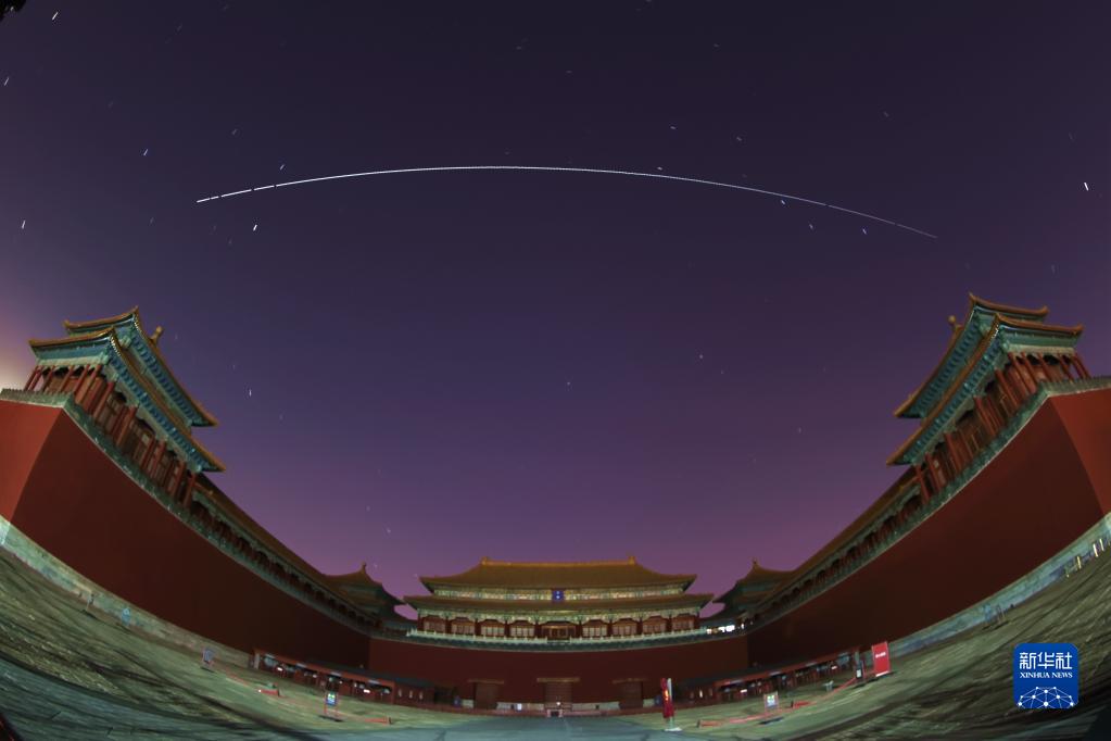 Exposição fotográfica é realizada na estação espacial da China