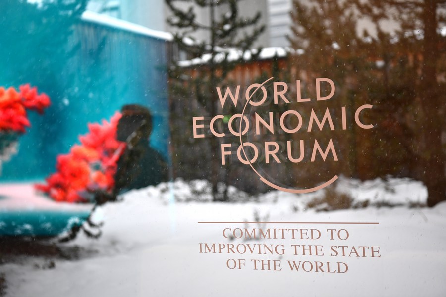Líderes empresariais em Davos mostram otimismo sobre economia chinesa