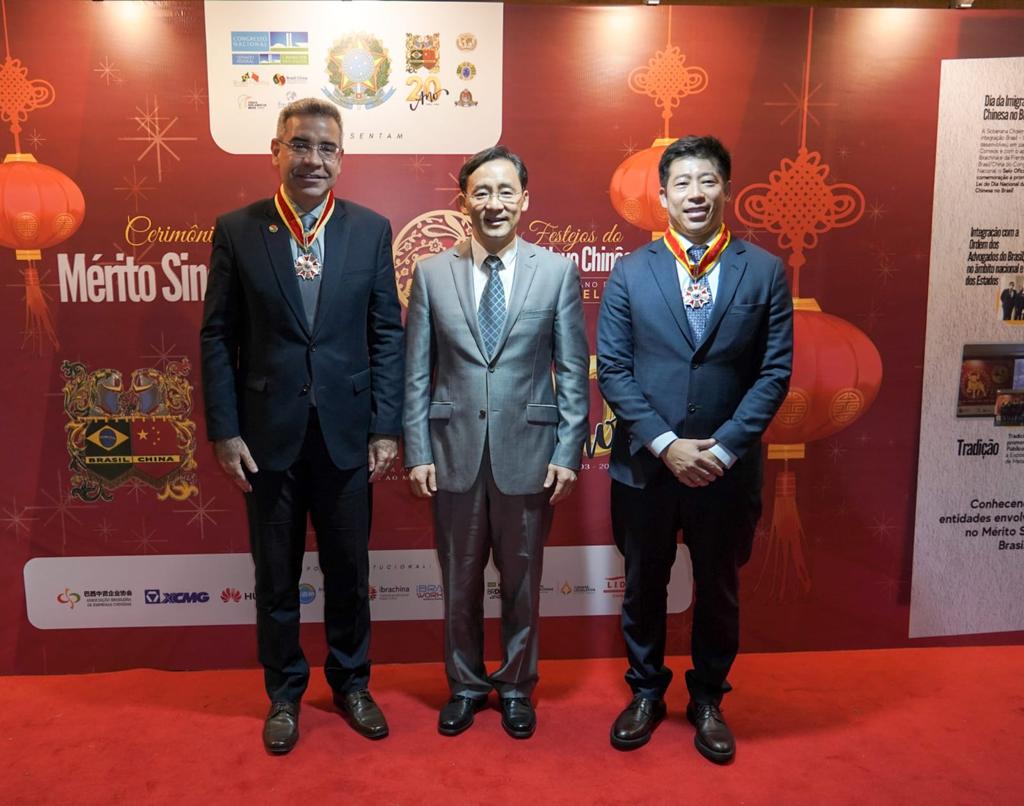 Medalha de reconhecimento da amizade Brasil-China é entregue no Congresso