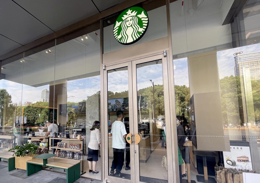 Starbucks ultrapassa marca de 7 mil lojas na parte continental da China