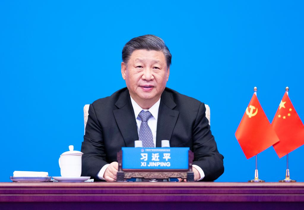Xi pede que partidos políticos avancem rumo à modernização