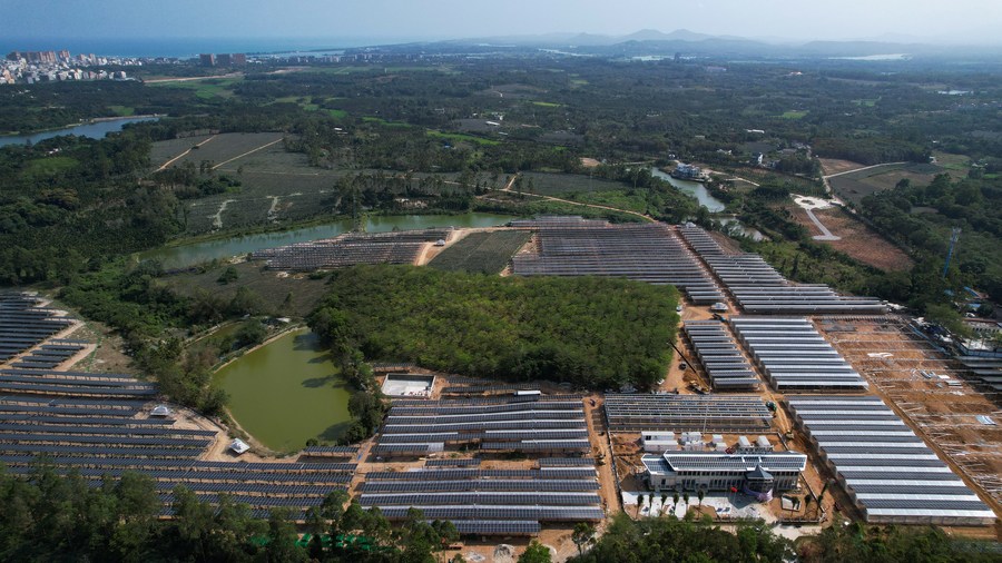 Indústria fotovoltaica da China registra crescimento robusto