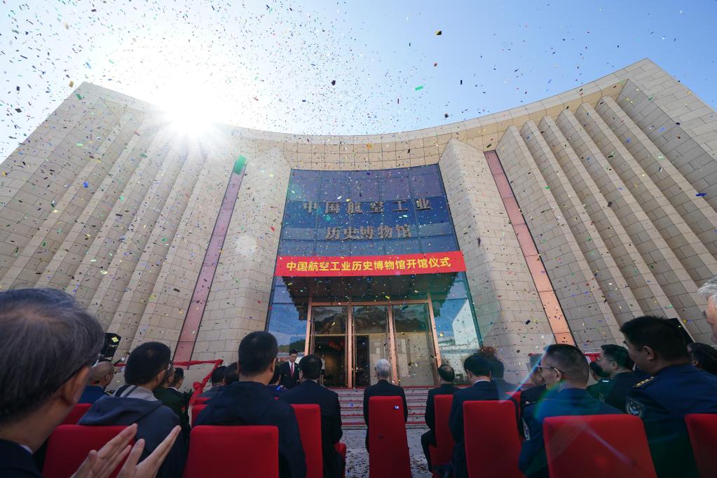 Museu de história da aviação chinesa é inaugurado em Pequim