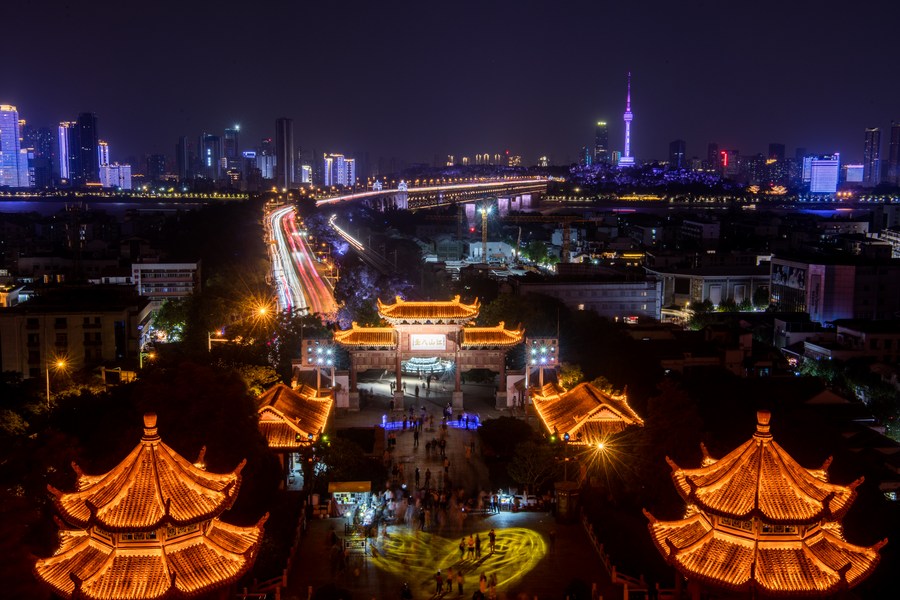 Exposição de cultura e turismo é realizada em Wuhan