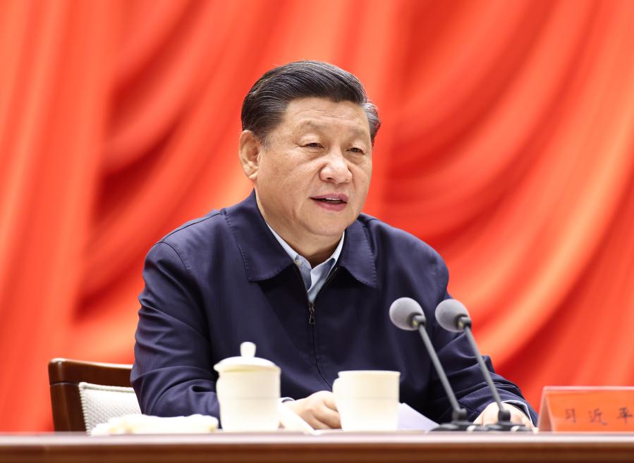 Xi preside reunião de liderança sobre o combate ao coronavírus