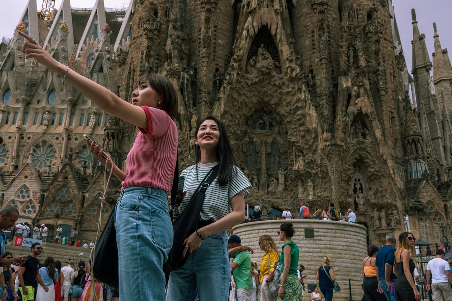 Espanha tem forte aumento no número de turistas chineses no primeiro semestre