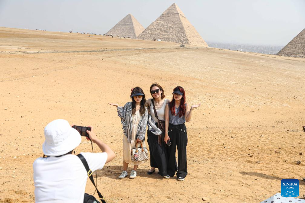 Turistas chineses se tornam visitantes frequentes no Egito