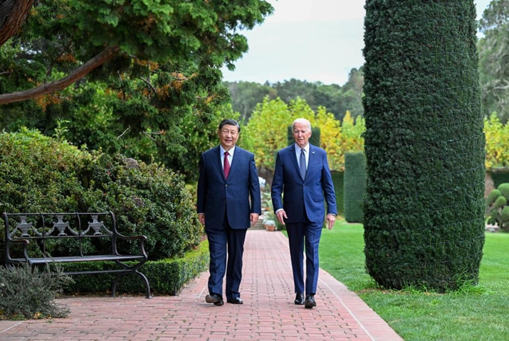 Xi e Biden falam sobre questões estratégicas críticas para relações China-EUA e o mundo