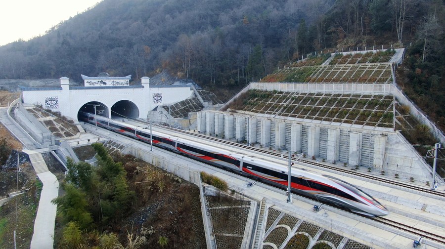 Número de viagens de trem na China deve ultrapassar 60 milhões no feriado de Ano Novo
