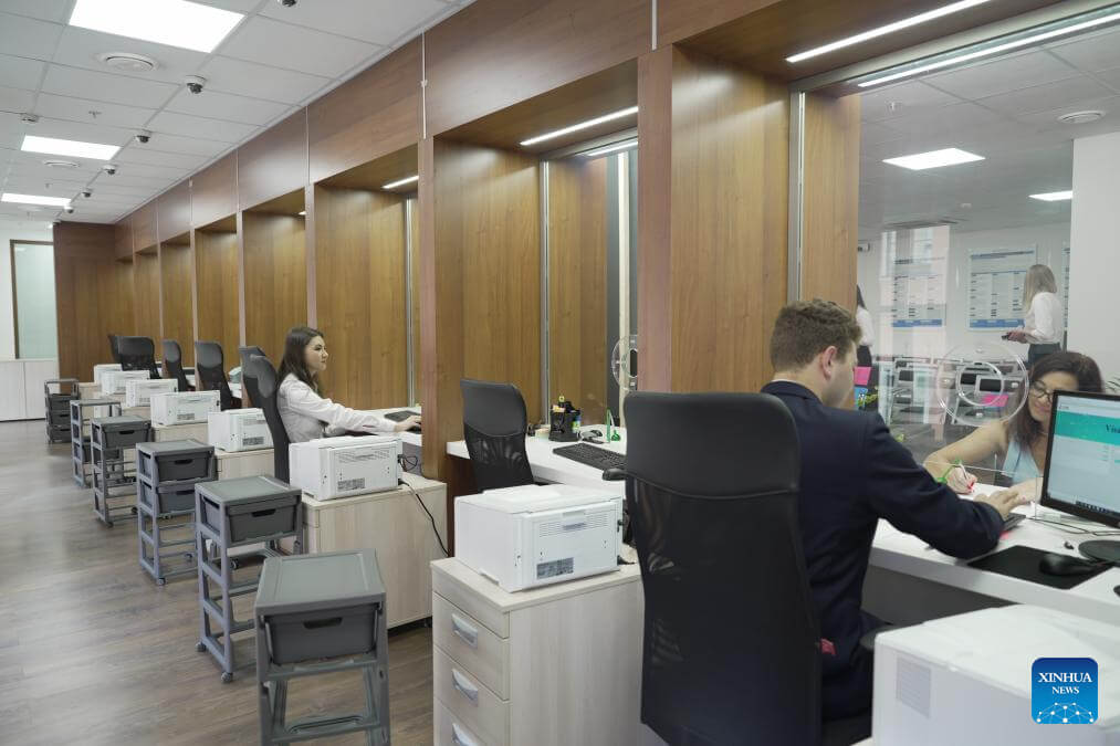 China implementa medidas para facilitar entrada de estrangeiros
