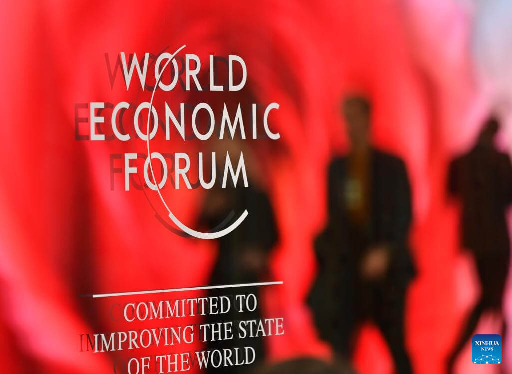 Em Davos, primeiro-ministro afirma que China é firme defensora do multilateralismo