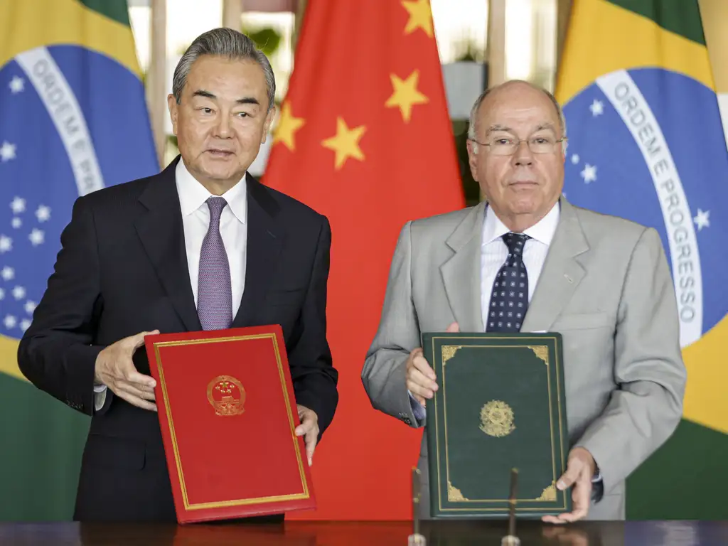 Presidente Xi Jinping deverá visitar o Brasil em novembro