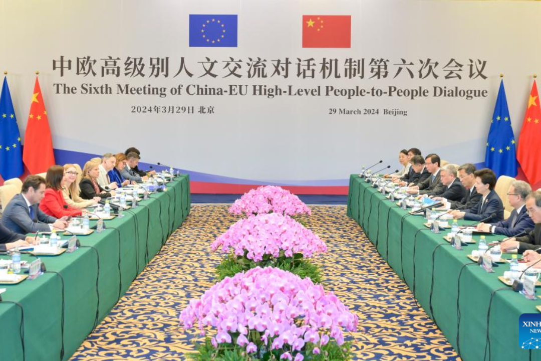 China e UE concordam em promover intercâmbios interpessoais